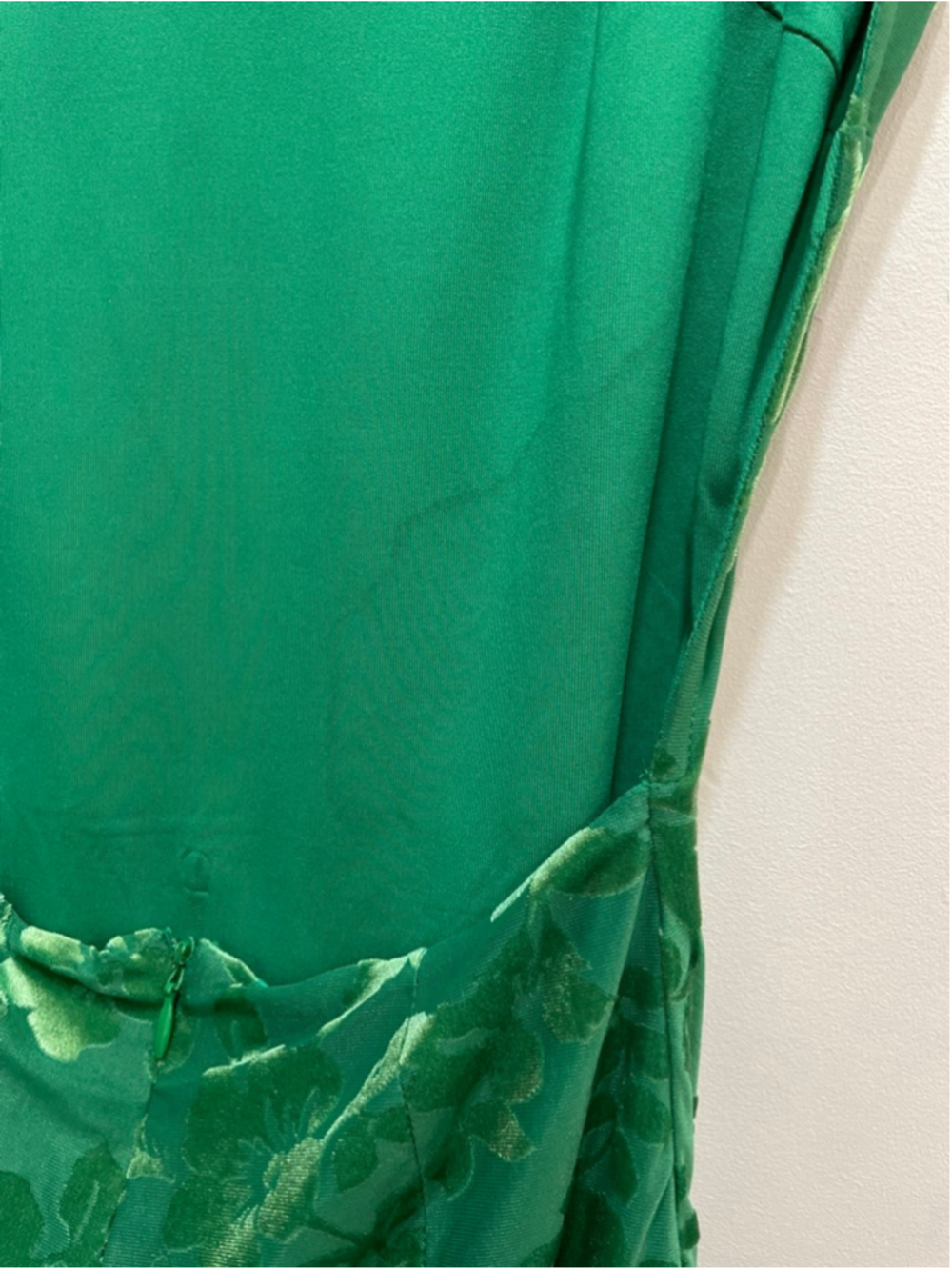 Princess Polly Green Velvet Burn Out Mini Dress US 2 Open Back Party Going Out - Picture 4 of 9